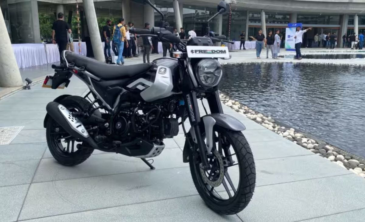 Bajaj Freedom 125 CNG Bike Hits the Roads