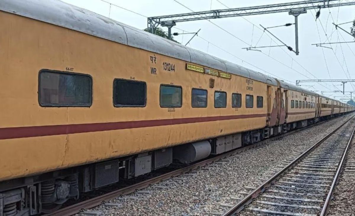 Bomb Threat Halts Jammu-Jodhpur Express in Punjab: Passengers Evacuated and Major Search Operation Underway