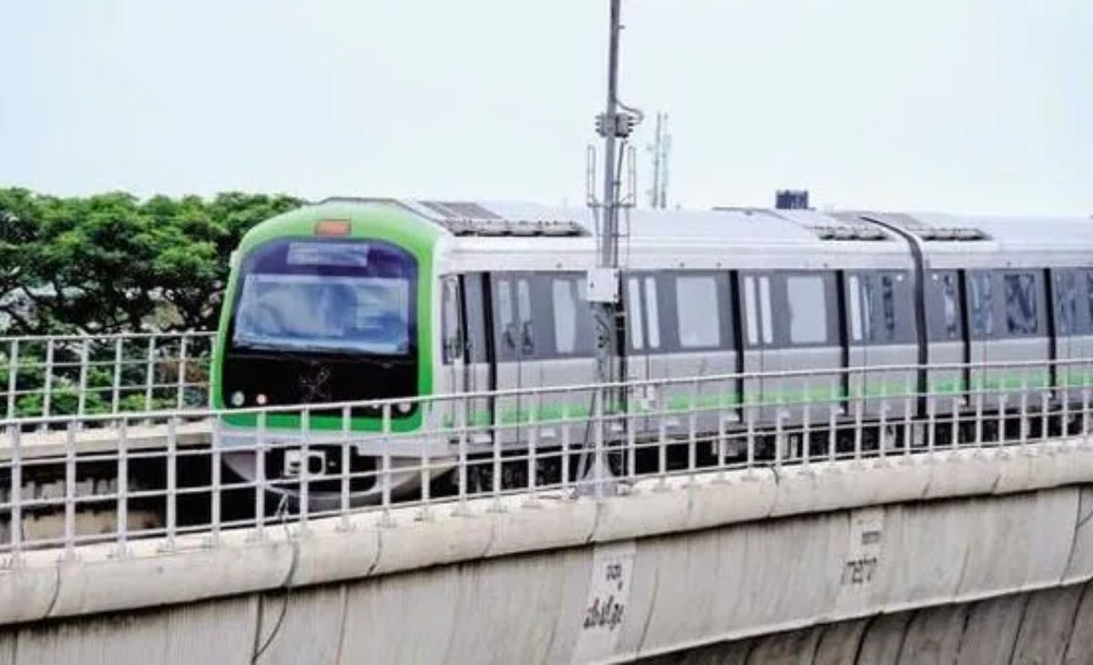 Tragic Incident at Bengaluru's Doddakallasandra Metro: 57-Year-Old Man's Suicide Halts Green Line Services, Strands Passengers