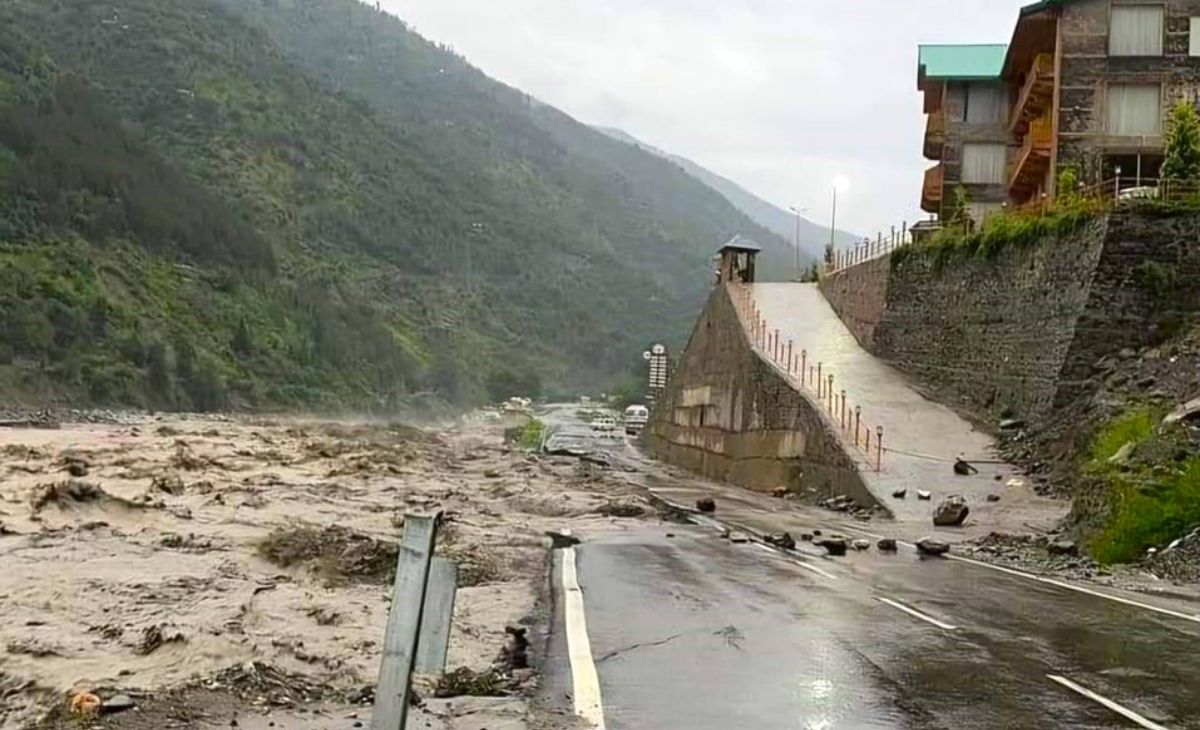 Tragedy in the Himalayas: Over a Dozen Dead as Cloudbursts Devastate Uttarakhand and Himachal Pradesh, Rescue Operations in Full Swing